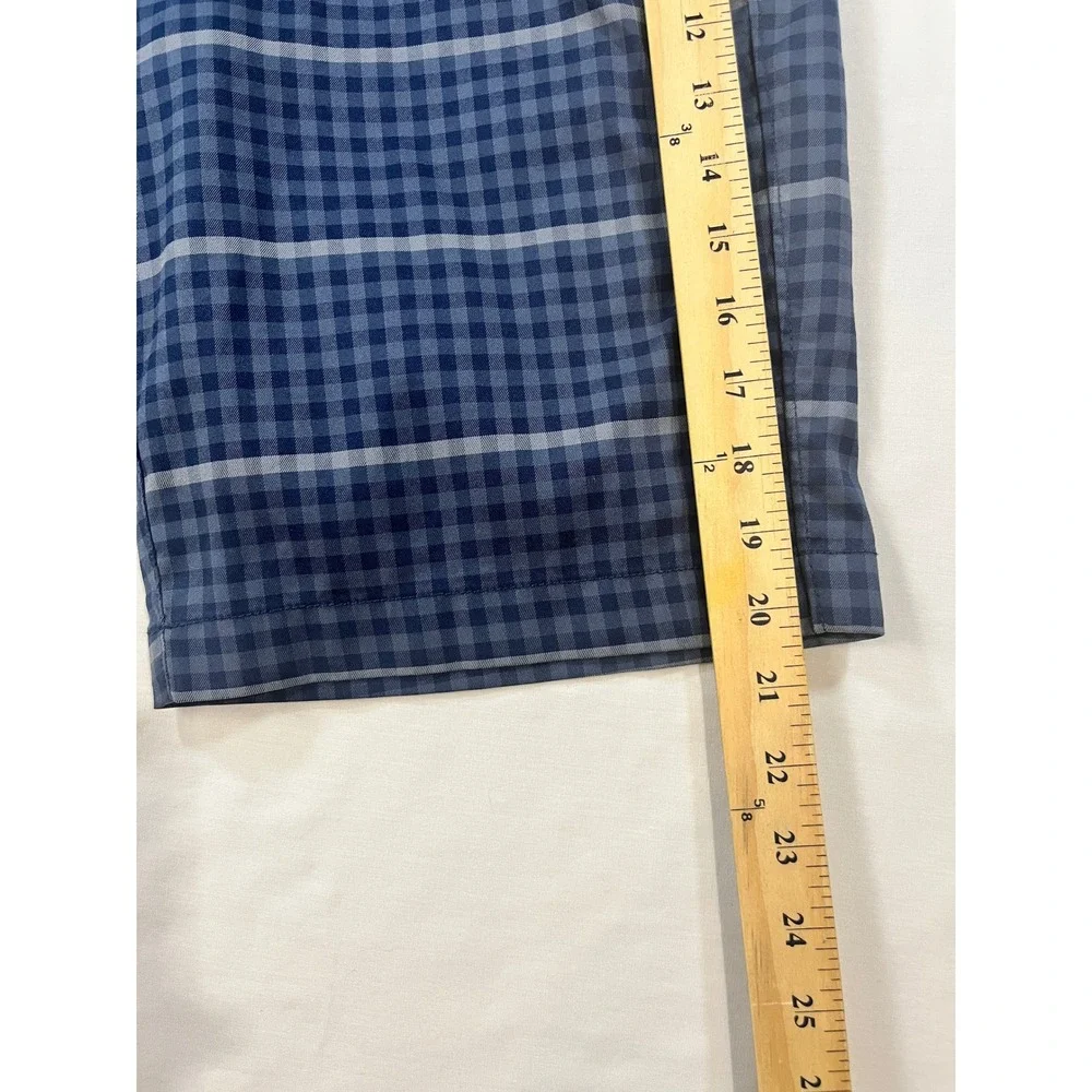 Under Armour Mens Blue Plaid Golf Shorts Size 30 Flat Front Performance Active
